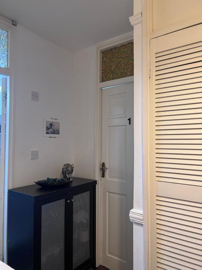 Exford Court 2 Gazde/Camere de închiriat Londra